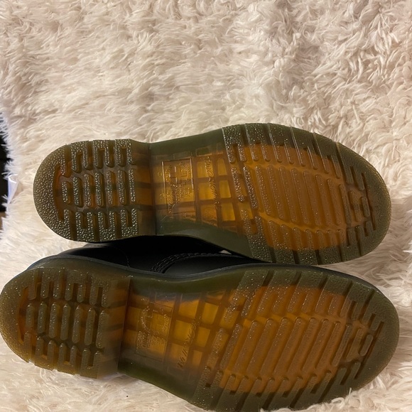 Dr. Martens 101 SMOOTH LEATHER ANKLE BOOTS - Picture 4 of 6